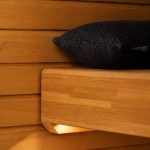 Termohaavast lava peidetud LED-valgustusega SUME Premium välisaunas